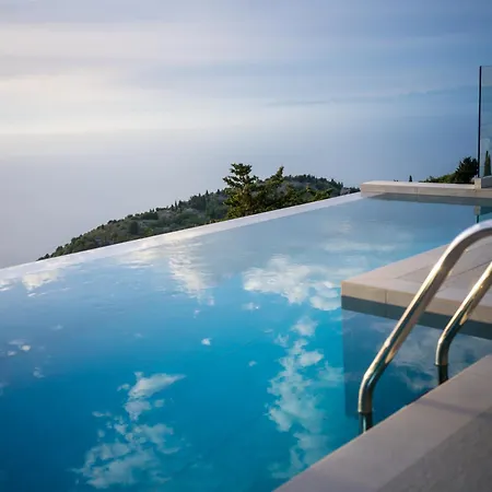 ホテル Anadeo & Exanthia