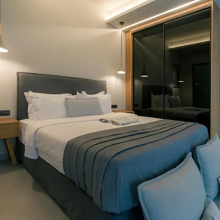Anadeo & Hotel *