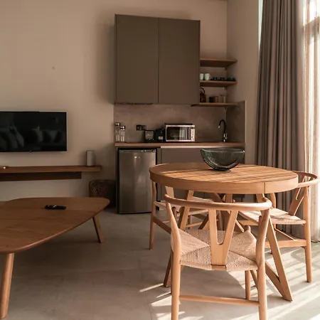 ホテル Anadeo & *