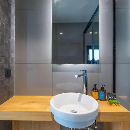 ホテル Anadeo & Exanthia