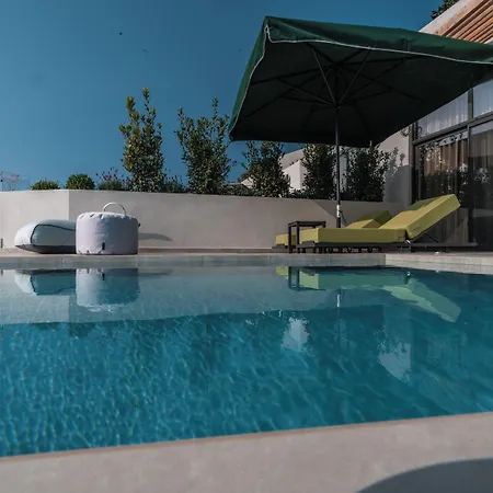 Anadeo & Hotel