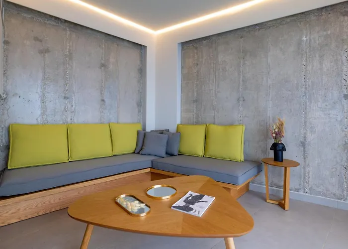 Anadeo Villas & Suites
